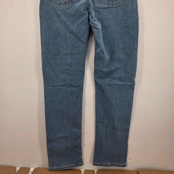 LEVIS WOMEN'S 724 HIGH-RISE SLIM STRAIGHT  JEANS SIZE 32 X 32 NWT - Picture 11 of 11